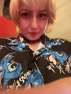 RonnieKissn Live XXX chat
