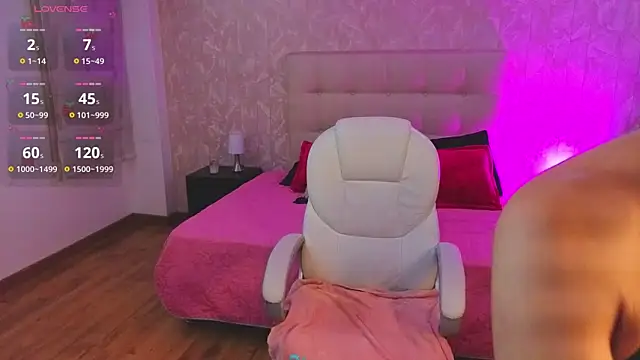 mia_bloom2's Live XXX Chat