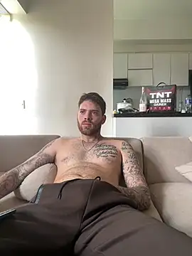 arnold_bekam Chat XXX in diretta