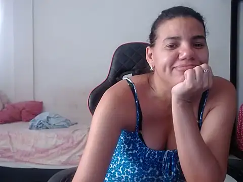 Adriana_0312 – Live XXX-chat