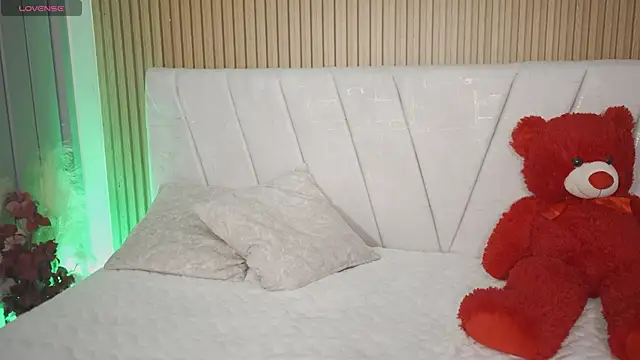 Michelle_Zoe XXX чат на живо