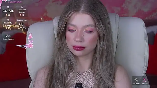 SunnyLay Live XXX-Chat