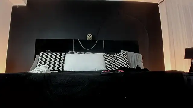 _Jade_16 Chat XXX in diretta
