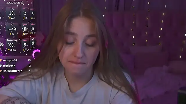 Chat +18 de EvelinRoyce ao vivo