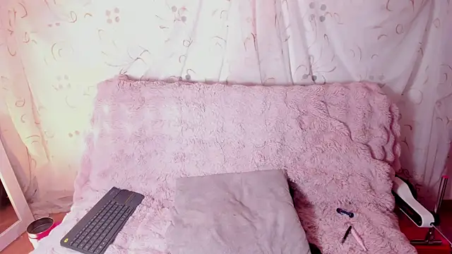 KuraiBi live XXX chat