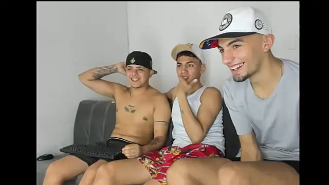 Charlie_Scorpion live XXX chat