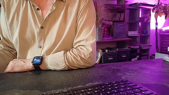 yvanbonar's Live XXX Chat