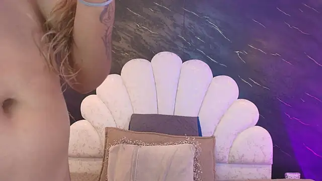 _MiaBrown_'s Live XXX Chat