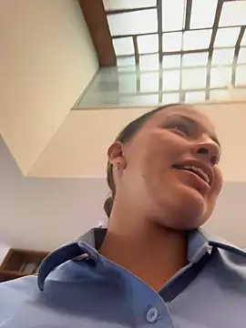 Chat +18 de KateRousee ao vivo