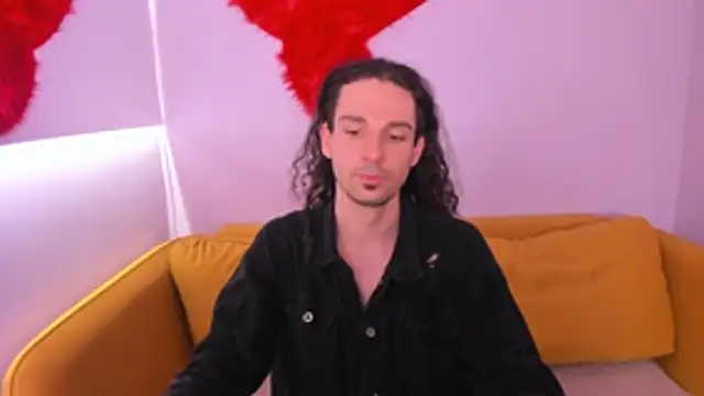Fabrizio_Torres: διαδικτυακό σόου στην κάμερα
