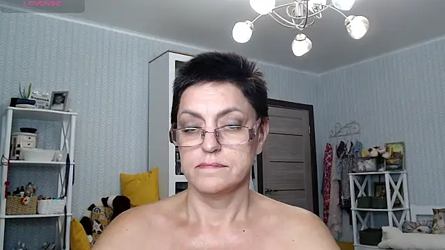 BloomingAllure's Live XXX Chat