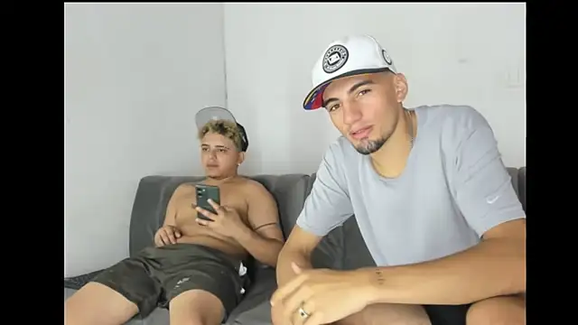 Charlie_Scorpion's Live XXX Chat