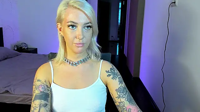 Chat XXX ao vivo de tykioty_Miley