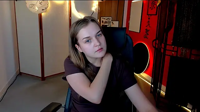 XXX chat uživo modela LissaTelor