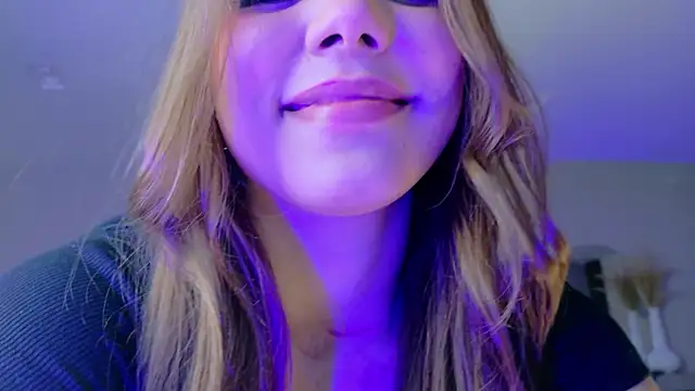 Blaira_'s Live XXX Chat