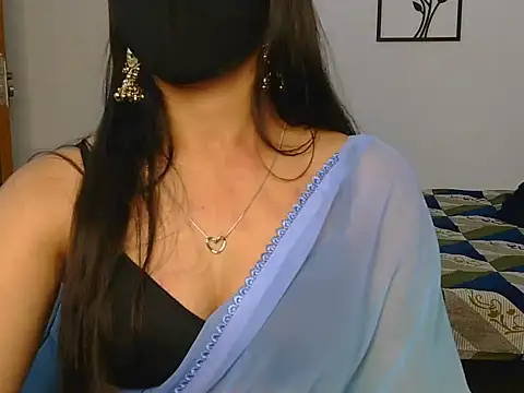 Ruchi-19's Live XXX Chat