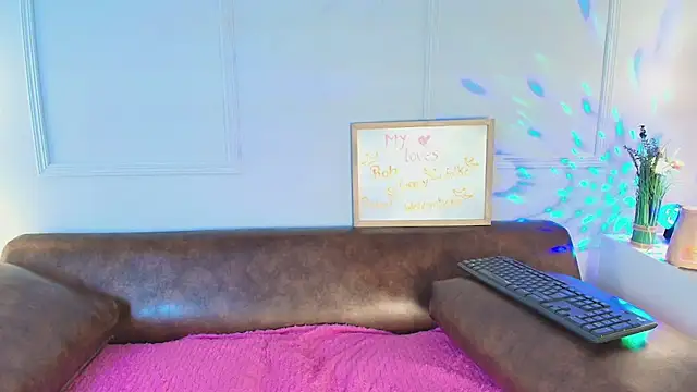 kittyblooms – Naživo XXX chat