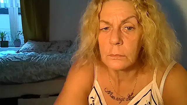 belgianshantie's Live XXX Chat