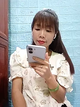 AmyLinee01 Live XXX-Chat