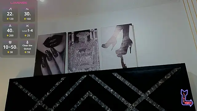 Un_Sluttyy XXX чат на живо