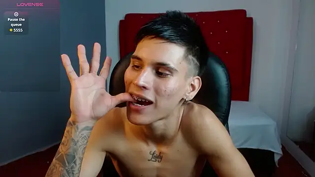 paullcb লাইভ XXX চ্যাট