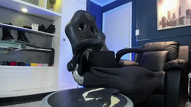 Czat XXX na żywo – MrFrank_tattoo