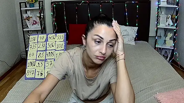 Chat +18 de EvaClarkk ao vivo