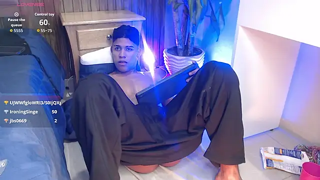 Chat XXX Live Colby_driscoll