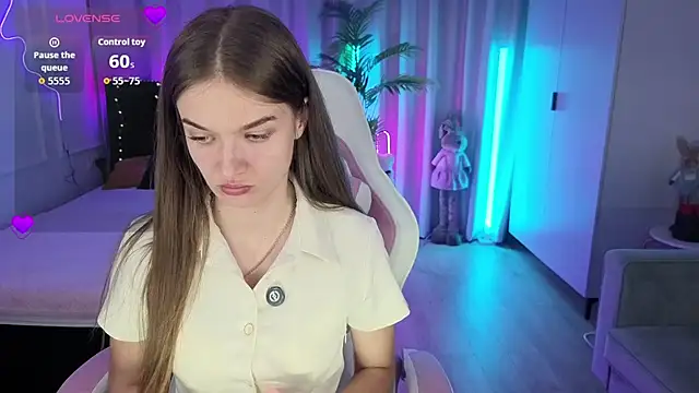Ann_Wood Adlı Modelin Canlı XXX Sohbeti