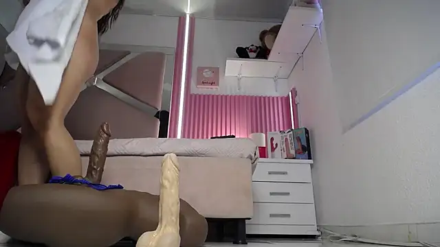 chloe__Jones_'s Live XXX Chat