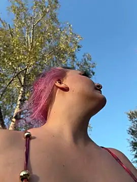 Kinkybooby 现场XXX聊天