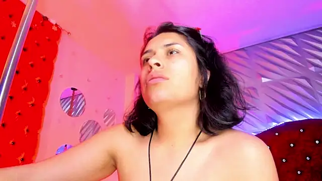 Roxanne_Han Chat XXX in diretta