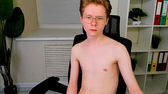 DanielSandersn Live XXX chat
