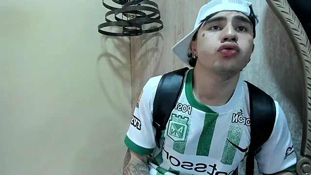 Zack_Bellmont1 라이브 XXX 채팅