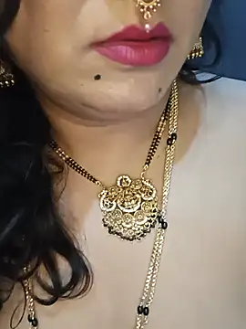 Urmila_kannada_telugu's Live XXX Chat