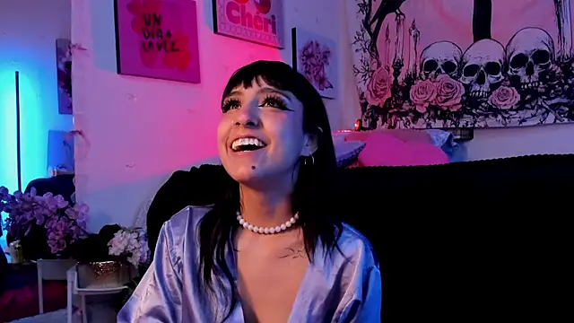 Czat XXX na żywo – Maeve_Vampire