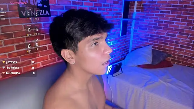 Thiago_Kozak's Live XXX Chat