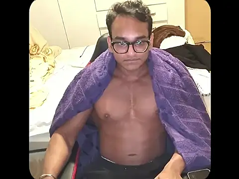 Theothermofo1's Live XXX Chat