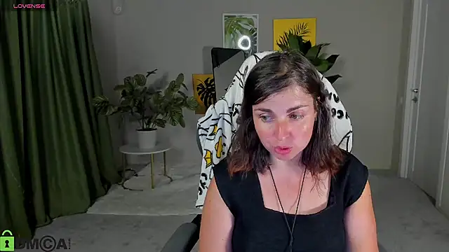 MartaEdams: απευθείας συνομιλία ΧΧΧ