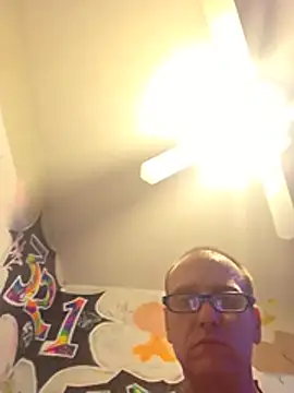 Chat XXX ao vivo de PornStro921