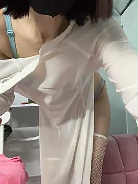 Nana-19 Adlı Modelin Canlı XXX Sohbeti