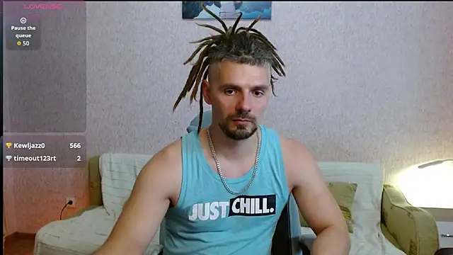 Aestheticguy101 élő XXX-chatje