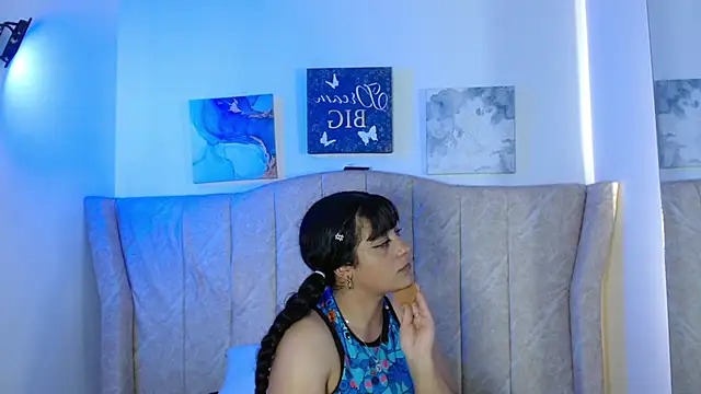 KiraBliss69's Live XXX Chat