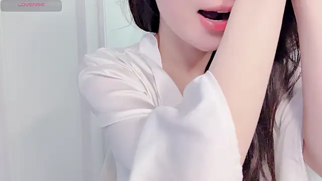 lalisa-damdang Show in webcam