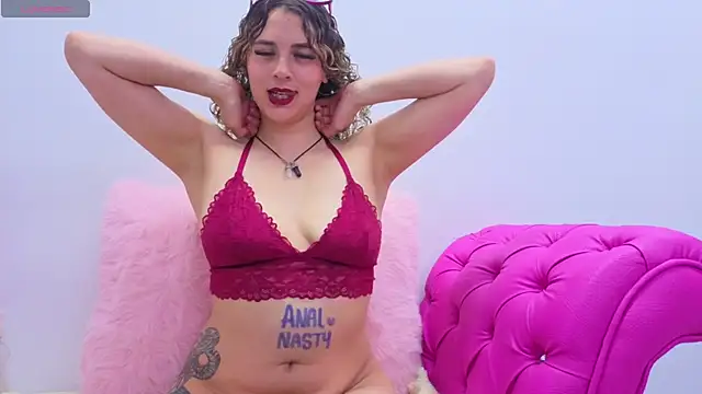 Kaely_Burniingn Live XXX chat