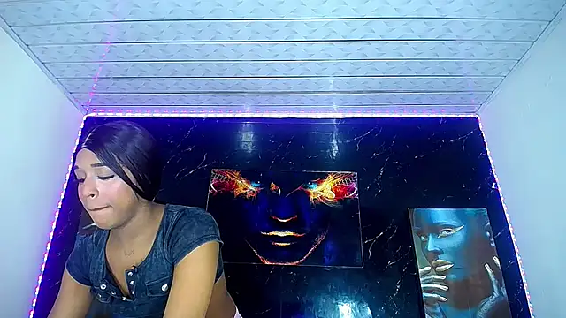 Chatroom XXX en direct de LuxuryQueens