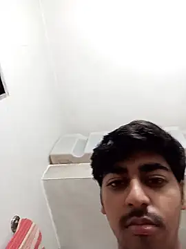 rahul_loves Show in webcam