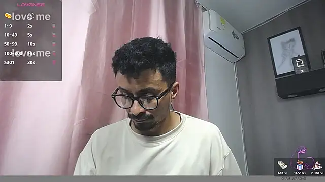 Amir_guy_'s Live XXX Chat