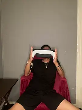 הופעת וובקאם של iktzx