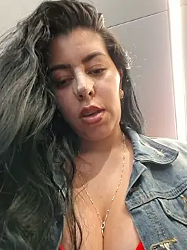 Czat XXX na żywo – Luianna